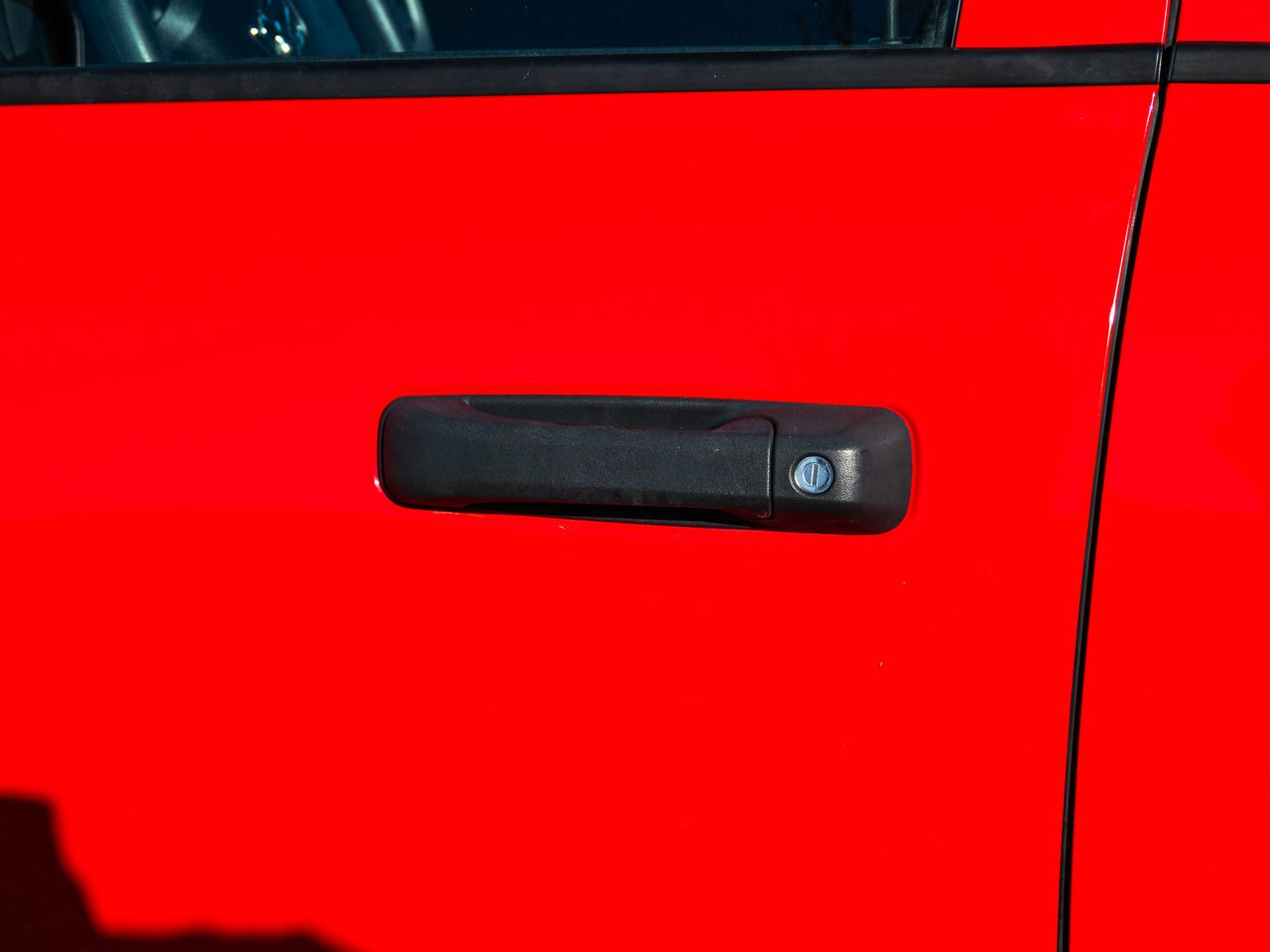 2022 Ram 1500 Classic Express 4x4 Crew Cab 5'7 Box Red Sherwood Park - photo #8