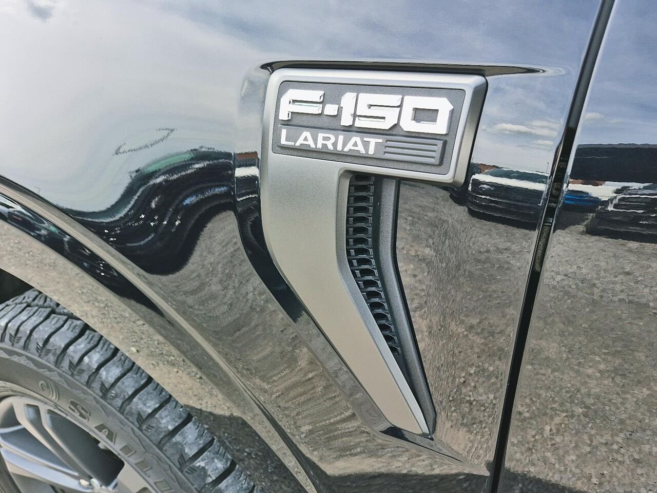 Ford F-150 2023 Noir Saint-Jérôme - photo #5