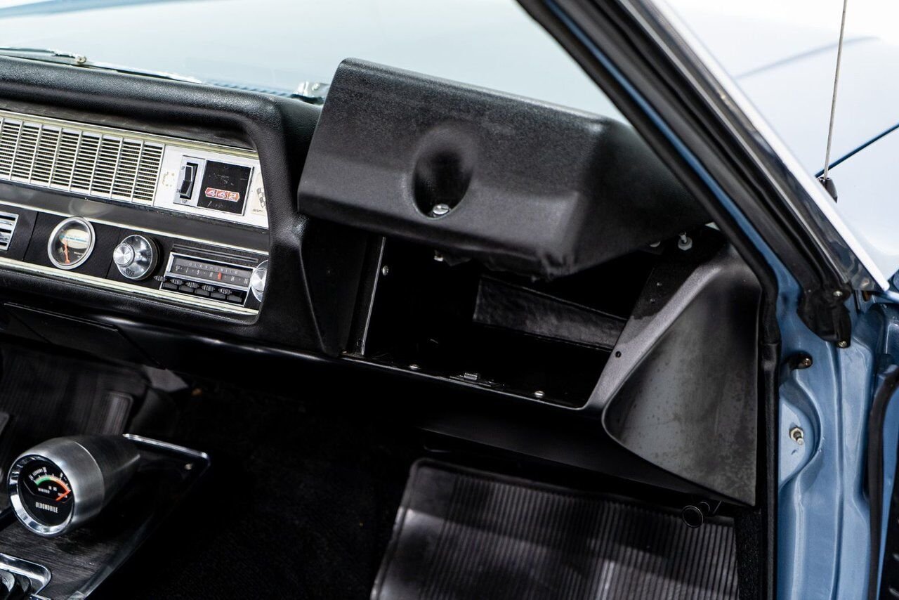 Oldsmobile 442 PRIX EN USD | Matching# 400cu.in. 4-Speed 1966 Bleu Montréal - photo #64
