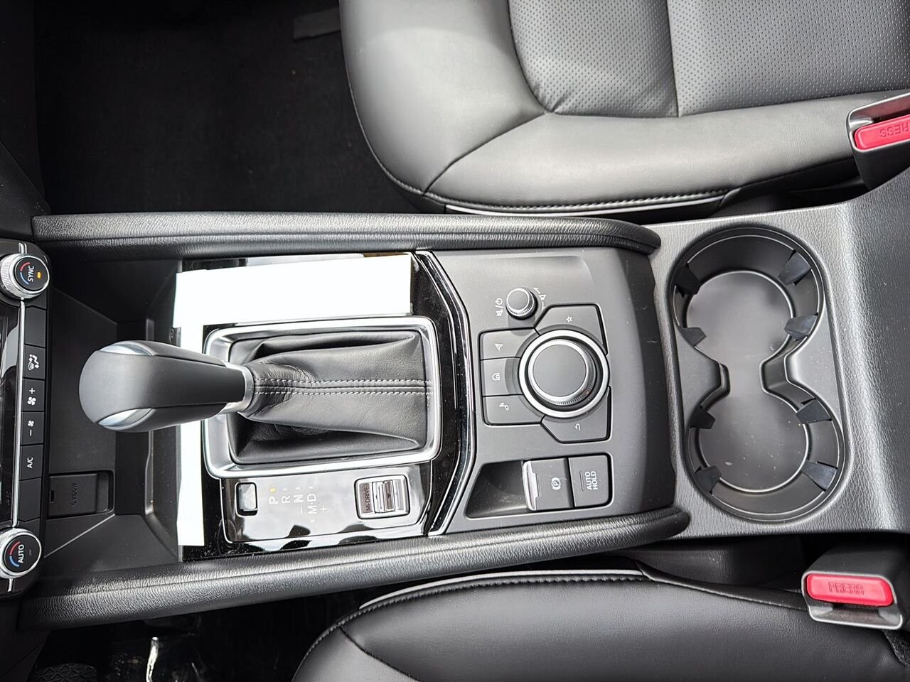 2025 Mazda CX-5 White Rouyn-Noranda - photo #15