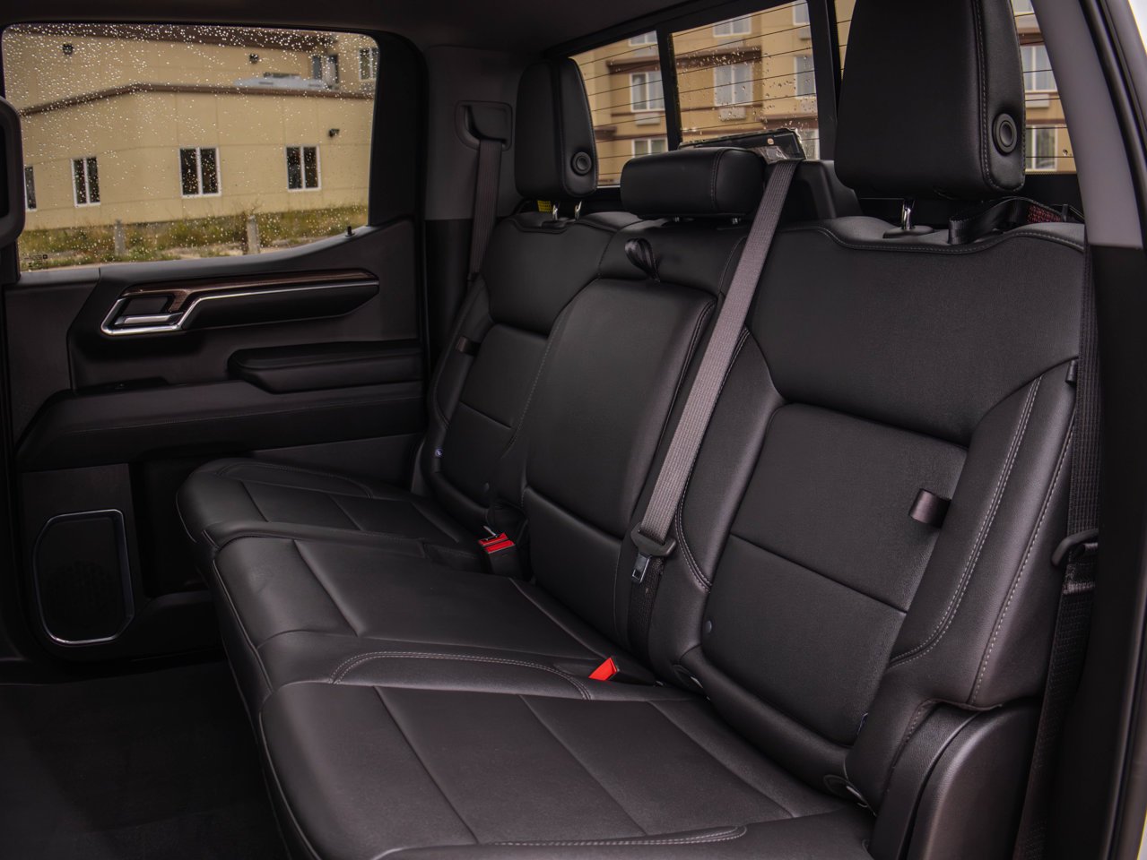 2024 Chevrolet Silverado 1500 4WD Crew Cab 147 LT Trail Boss White Sherwood Park - photo #27