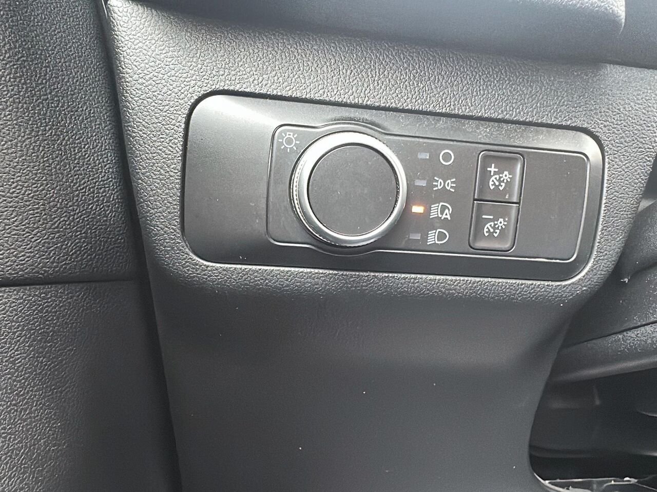 2020 Ford Escape Black Rouyn-Noranda - photo #15