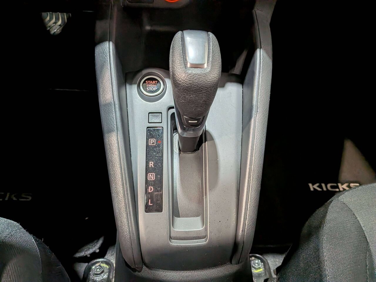 2024 Nissan Kicks S FWD Black Val-David - photo #23