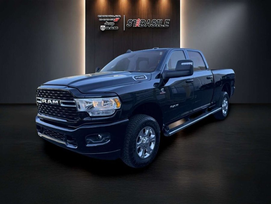 Ram 2500 Big Horn 4x4 Crew Cab 6'4 Box 2024 Noir
