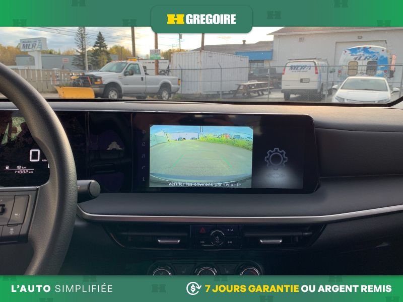 2025 Nissan Kicks Grey Saint-Eustache - photo #17