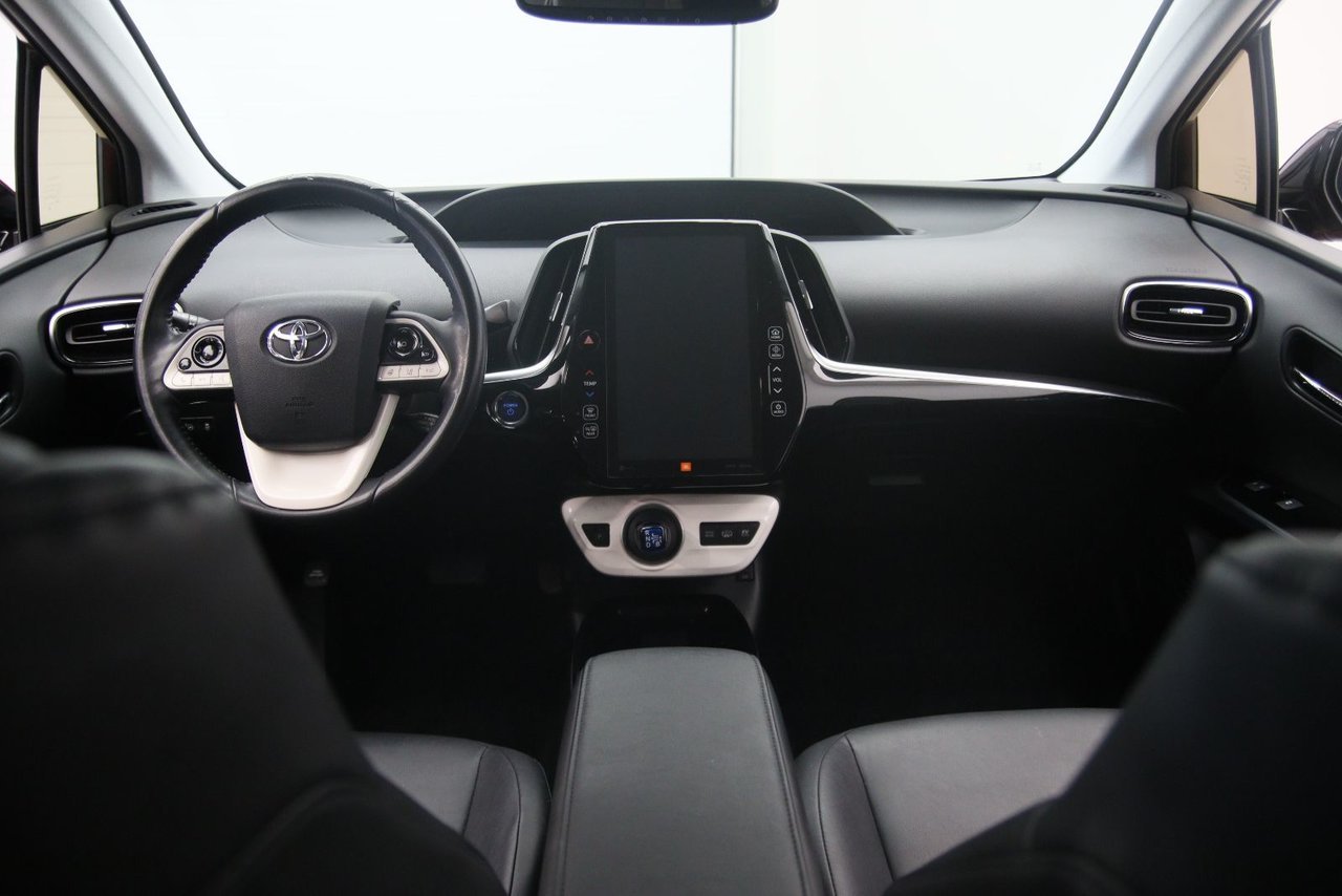2018 Toyota Prius Prime ROUGE Red Baie-Comeau - photo #5