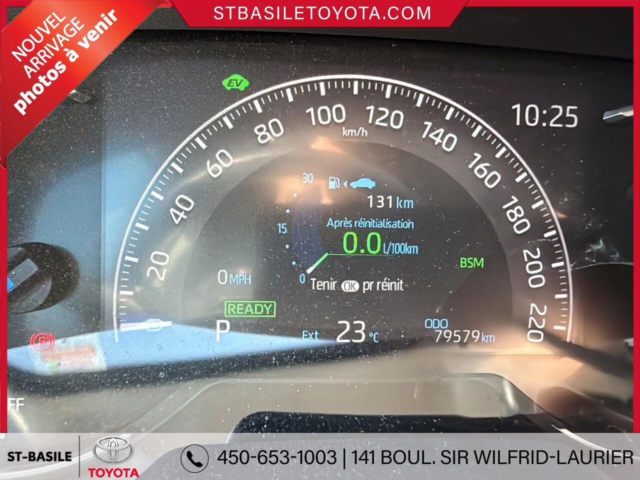 TOYOTA RAV4 Hybride 2023 Gris Saint-Basile-le-Grand - photo #4