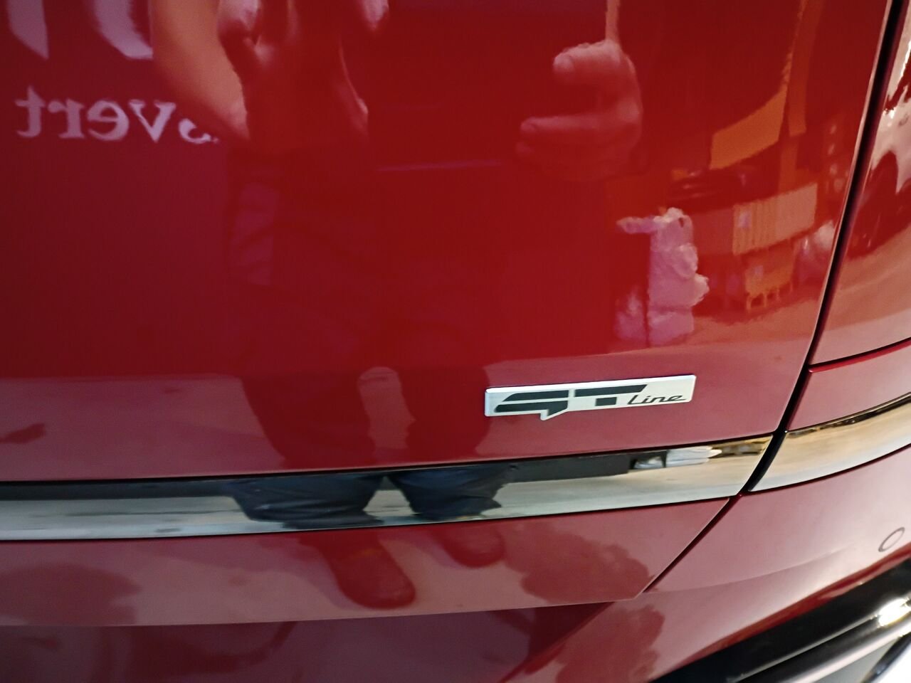 2024 Kia EV6 Red Blainville - photo #12