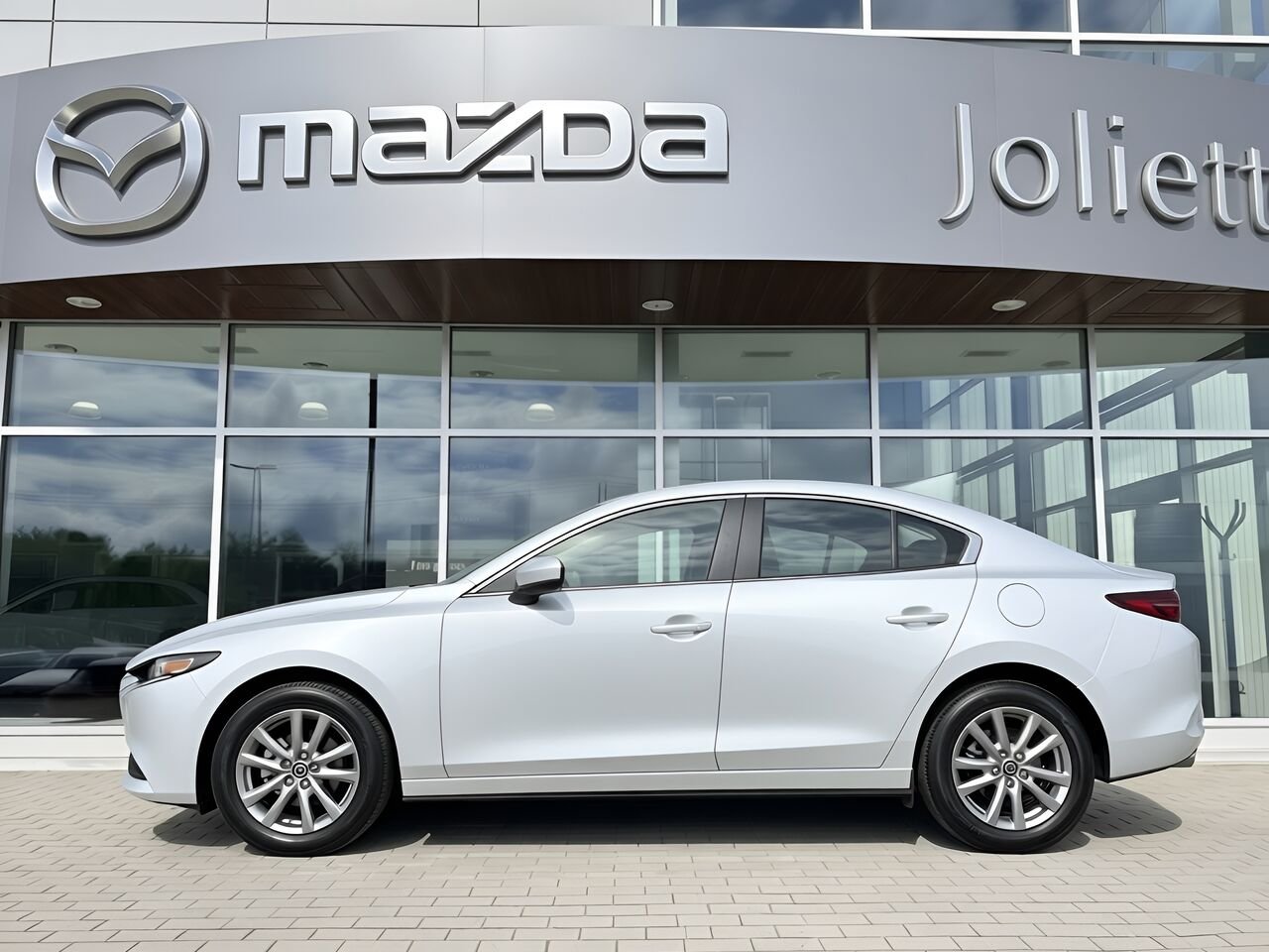 MAZDA Mazda3 2026 Blanc neige nacré Notre-Dame-des-Prairies - photo #2