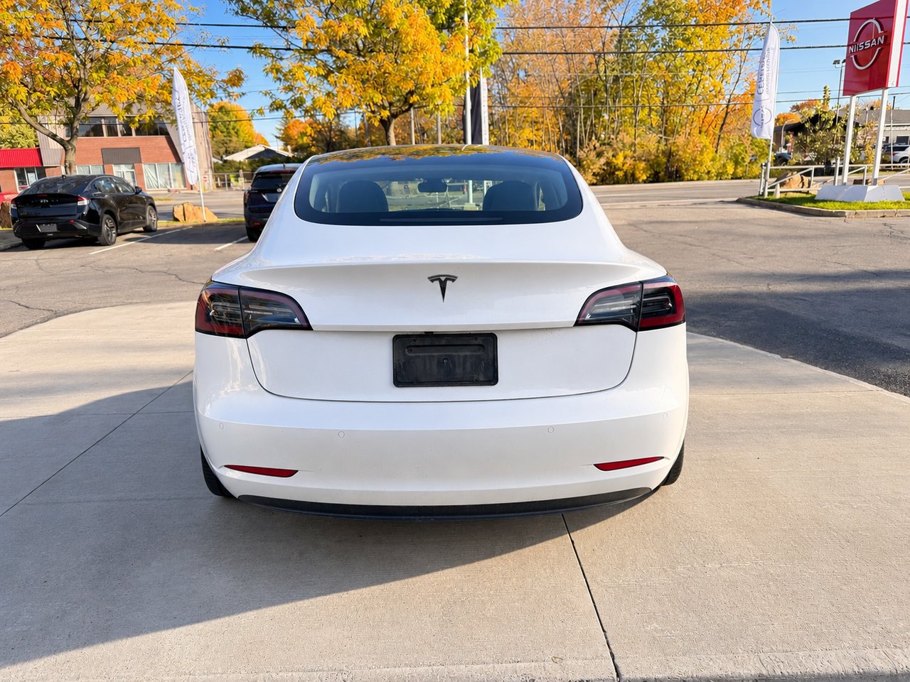 Tesla Model 3 423 km d'autonomie jamais accidenté un seul propriétaire 2021 Blanc Châteauguay - photo #7