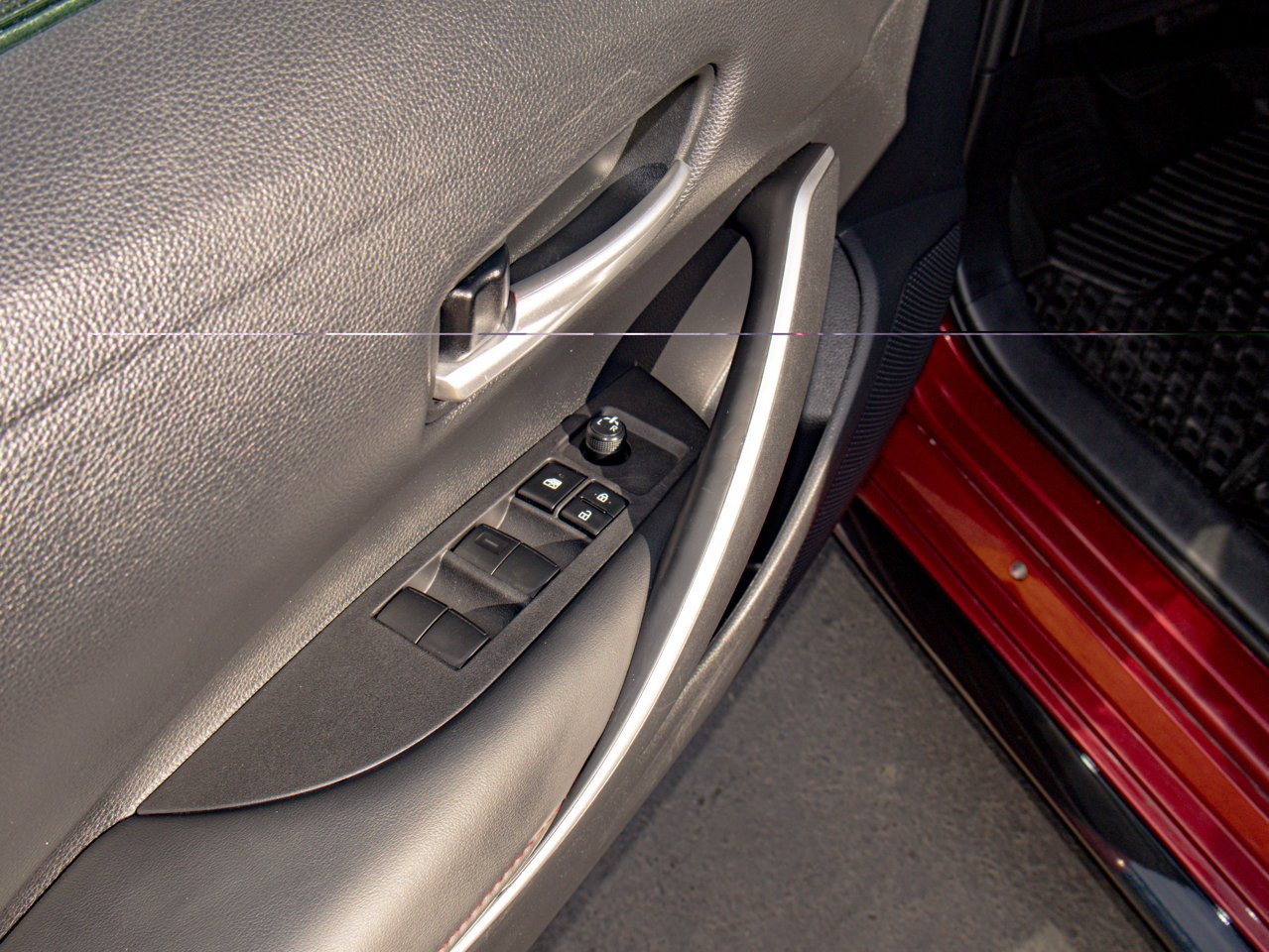 2024 Toyota Corolla SE CVT Red Sherwood Park - photo #18