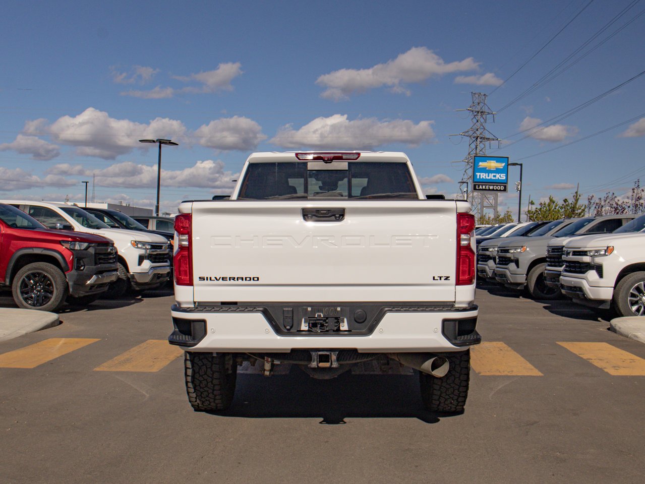2024 Chevrolet Silverado 3500HD 4WD Crew Cab 159 LTZ White Sherwood Park - photo #8