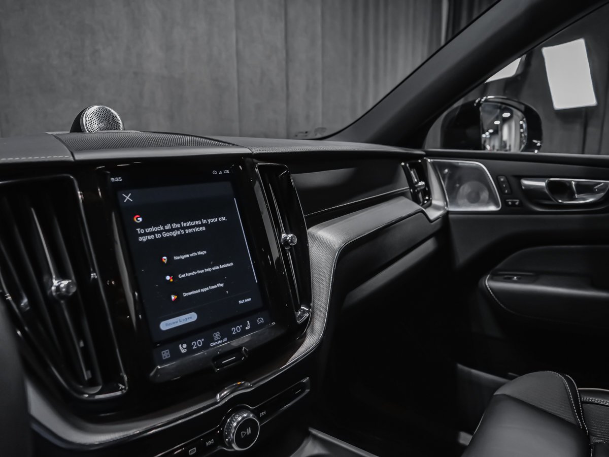 Volvo XC60 Recharge T8 R-DESIGN ADVANCED CLIMAT BOWERS WILKINS 2022 Bleu Montréal - photo #12
