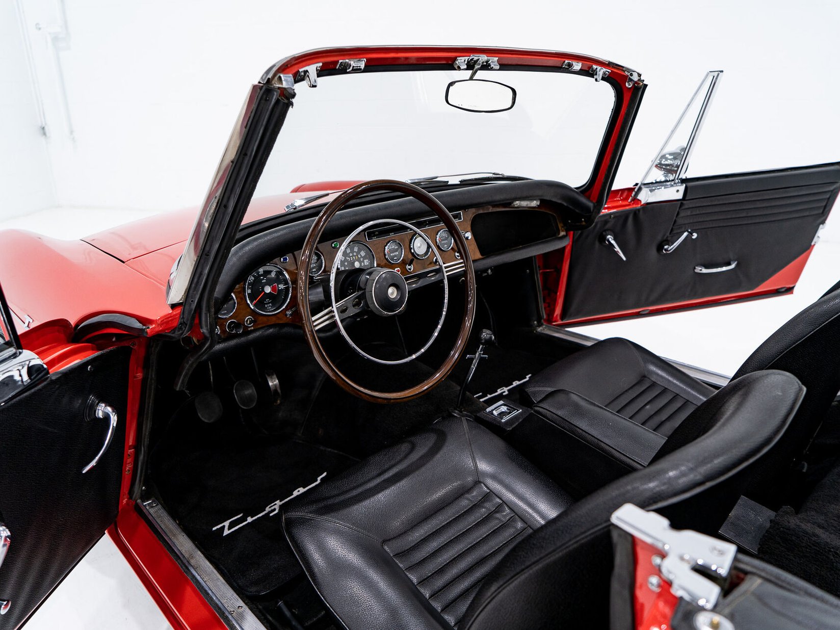 Sunbeam Tiger Unrestored with single repaint **PRIX EN USD** 1967 Rouge Montréal - photo #8