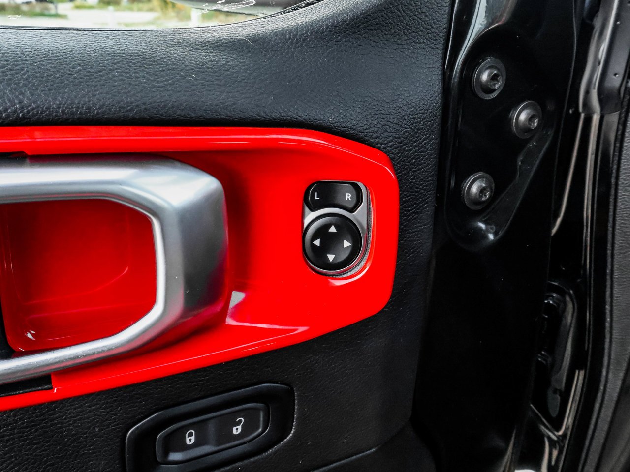 2020 Jeep Wrangler Unlimited Sahara 4x4 Black Sherwood Park - photo #18