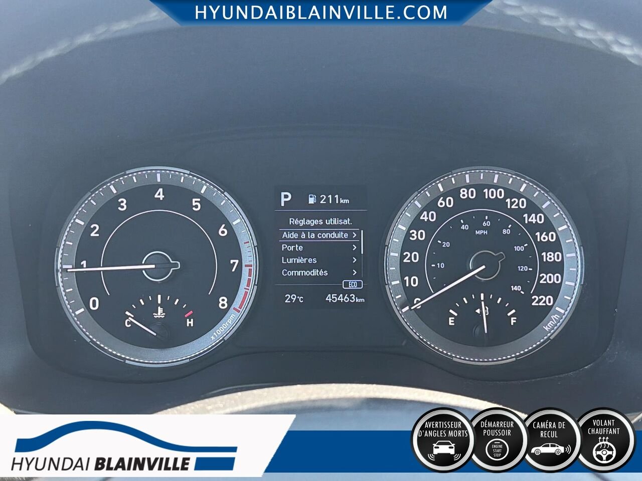 2022 Hyundai Venue White Blainville - photo #11