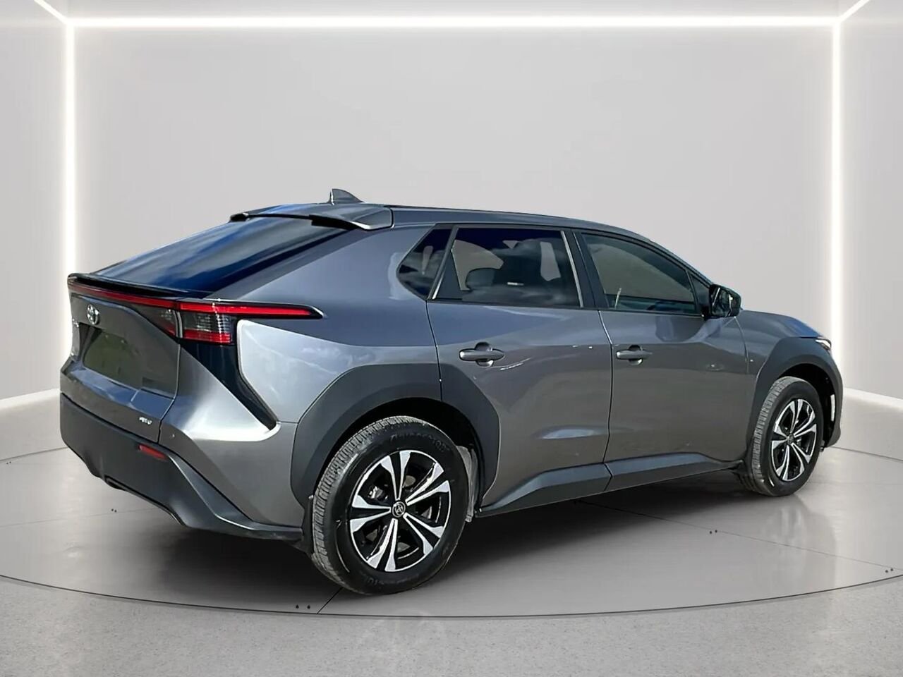 2023 Toyota bZ4X XLE TI Grey Gatineau - photo #4