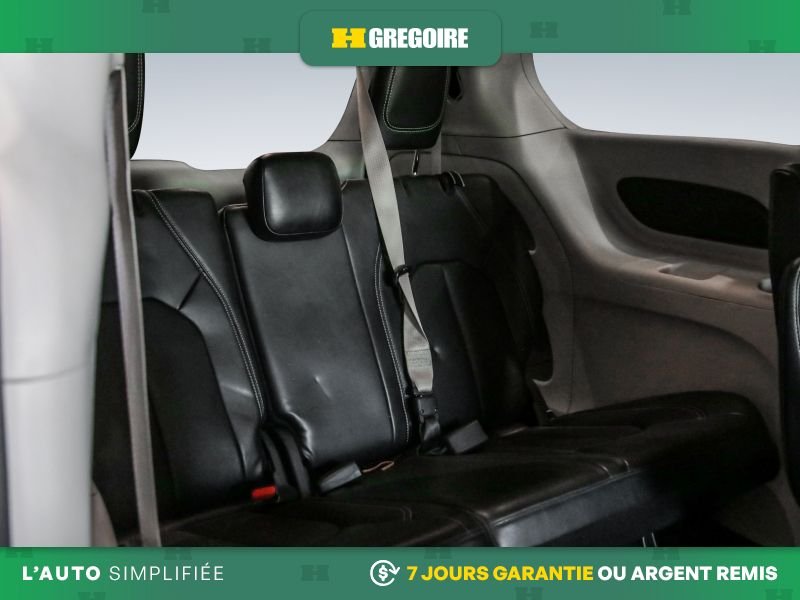 2023 Chrysler Pacifica Grey Blainville - photo #30