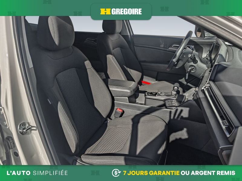 2024 Kia Sportage White Laval - photo #20