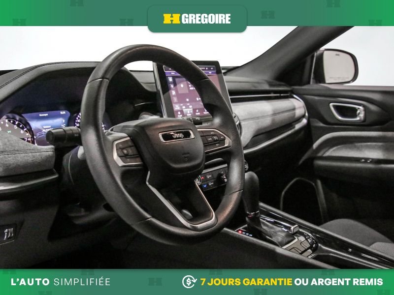 2023 Jeep Compass White Blainville - photo #11