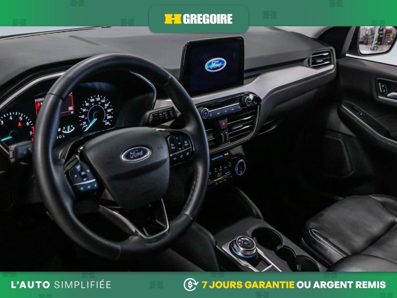 2022 Ford Escape Grey Laval - photo #13