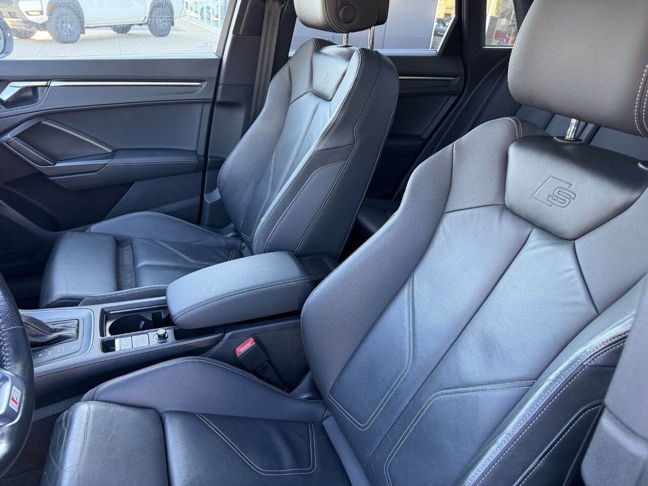 Audi Q3 s-line jamais accidenté toit ouvrant panoramique 2020 Gris Châteauguay - photo #14