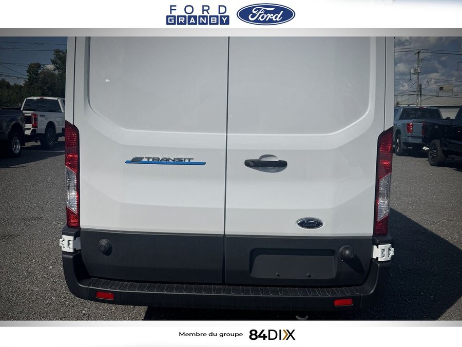 2025 Ford E-TRANSIT FOURGONNETTE UTILITAIRE White