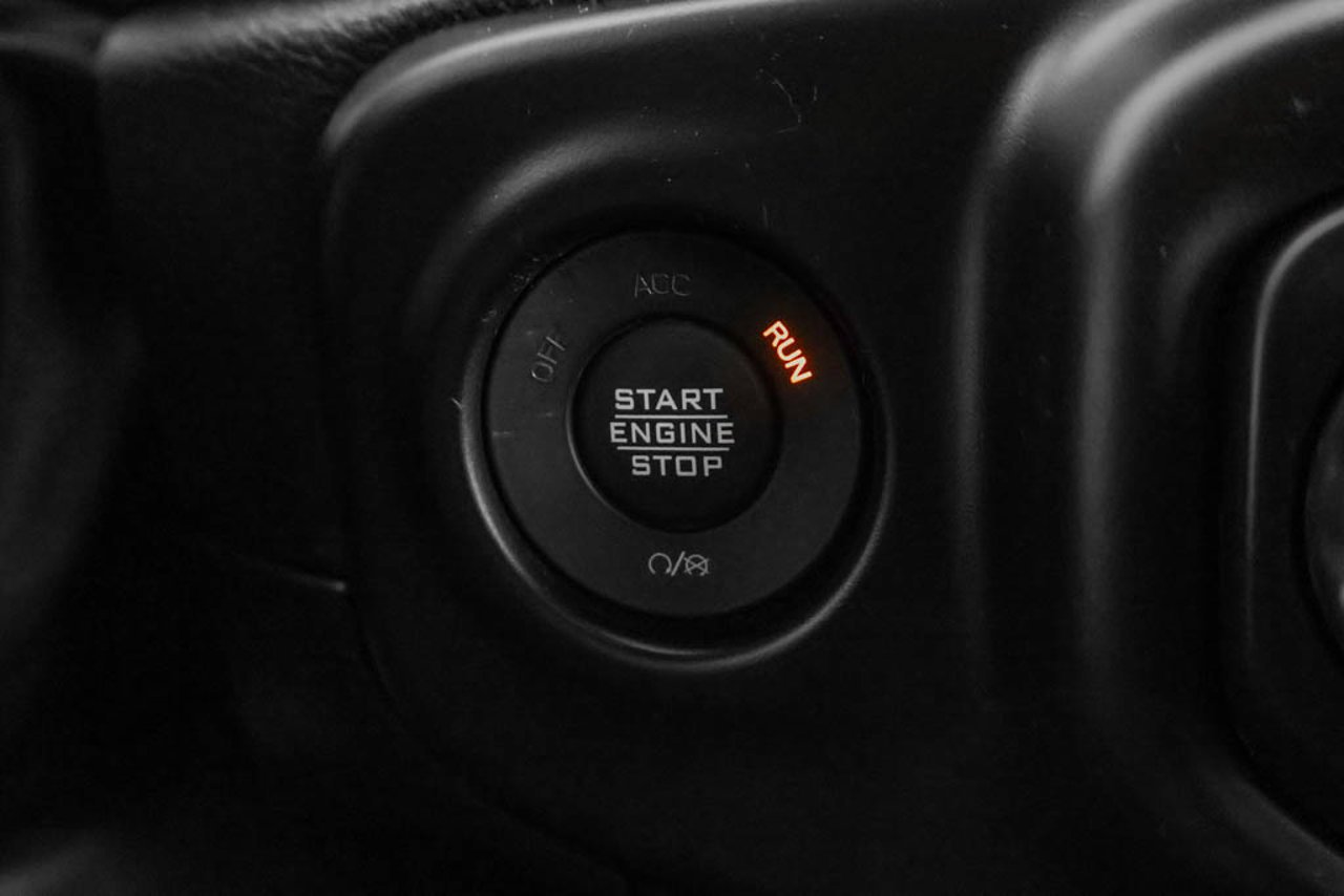 2021 Jeep Gladiator Sport 80th Anniversary 4x4 *Ltd Avail* White Sherwood Park - photo #19