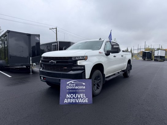 Chevrolet Silverado 1500 LT Trail Boss cabine multiplace 4RM 157 po - JAMAIS ACCIDENTÉ - PARFAIT POUR COMPAGNIE - 5,3L V8 2022 Blanc