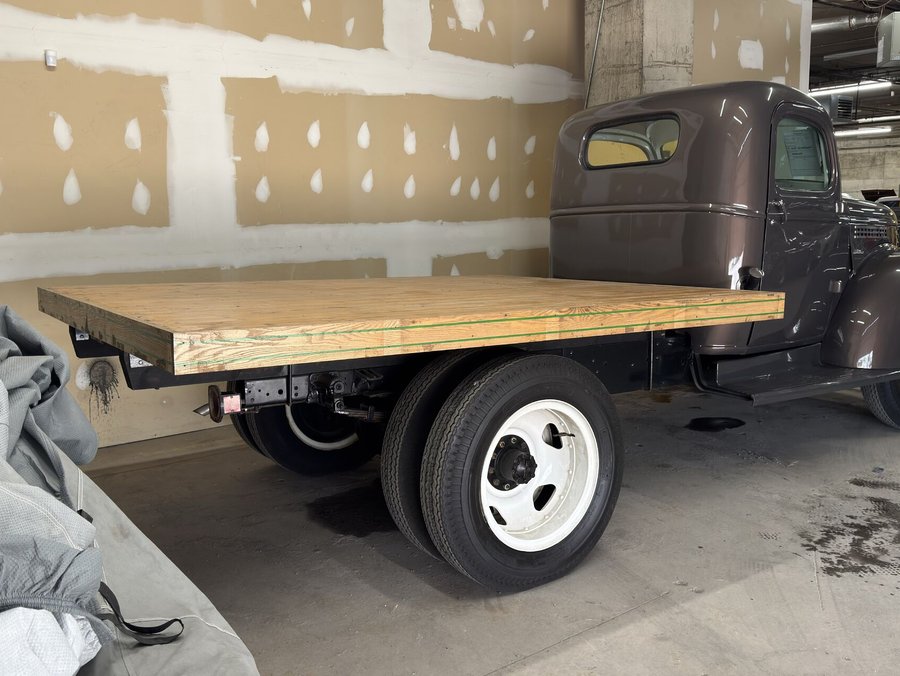 Chevrolet 153 1946 Brun