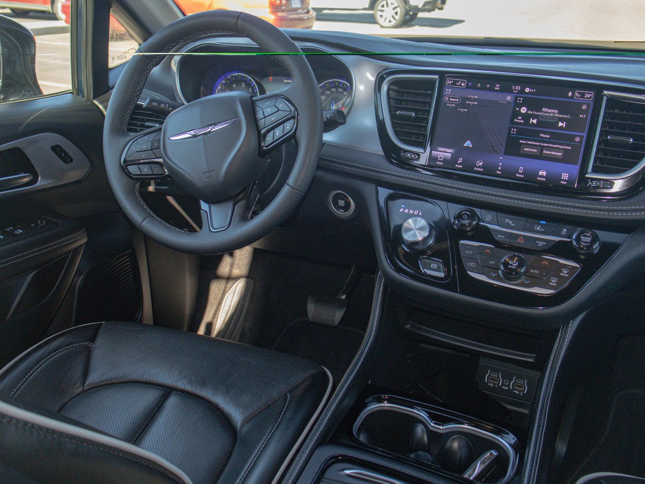 2025 Chrysler Pacifica Limited FWD Blue Sherwood Park - photo #22