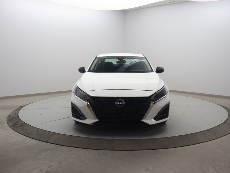 2024 Nissan Altima 2024 White