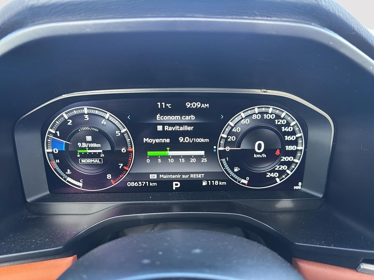 2023 Mitsubishi Outlander Grey Rouyn-Noranda - photo #13