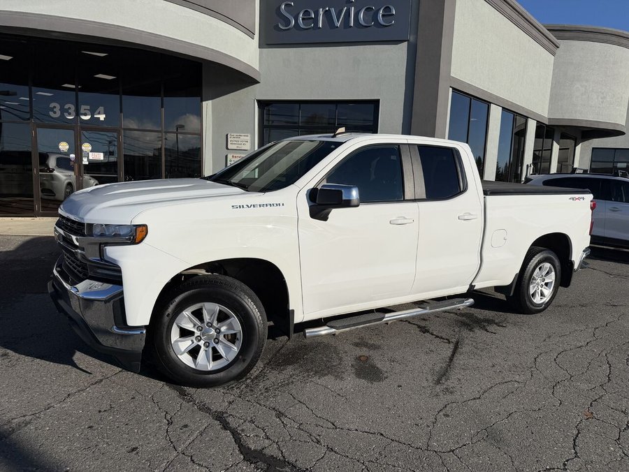 Chevrolet Silverado 1500 LT cabine double 4RM 147 po 2020 Blanc