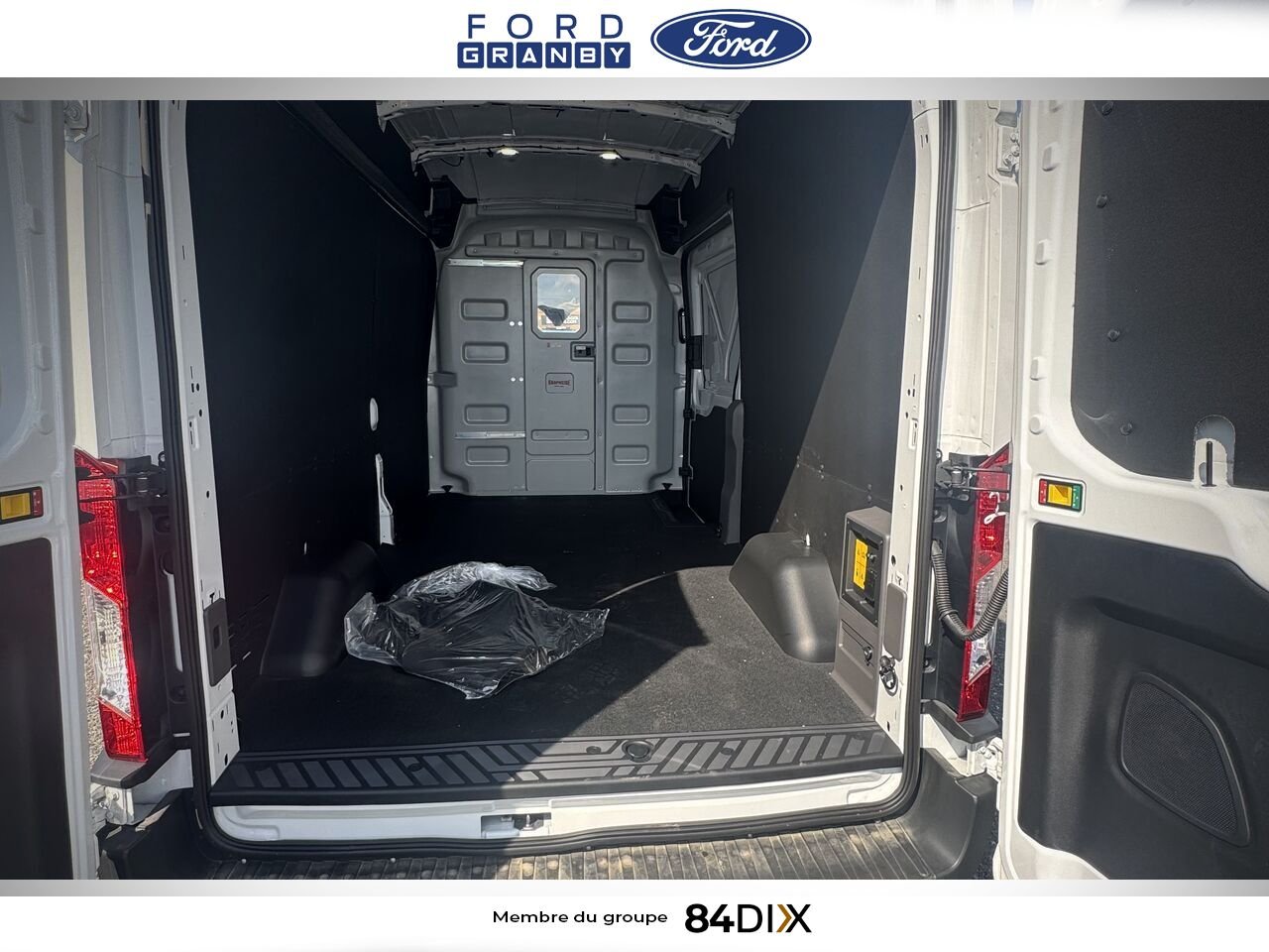 Ford E-TRANSIT FOURGONNETTE UTILITAIRE 2025 Blanc Granby - photo #10