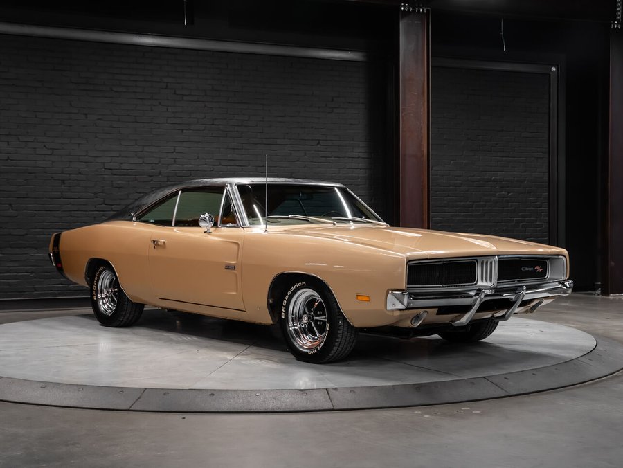1969 Dodge Charger SE | 426 Hemi V8 | 3 Speed Automatic | Power Brakes | Cragar Wheels