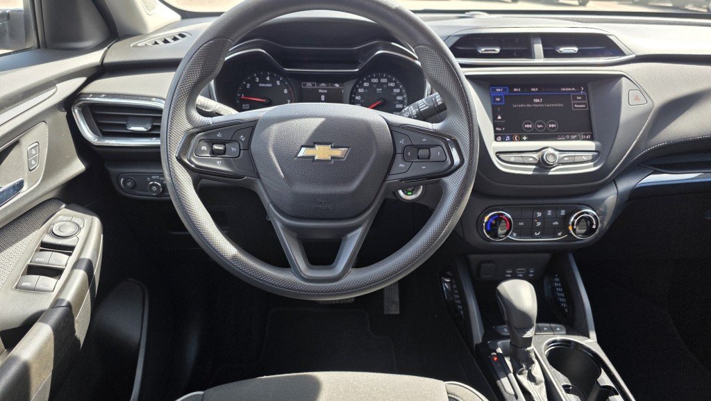 2022 CHEVROLET TrailBlazer LT FWD White Mont-Laurier - photo #18