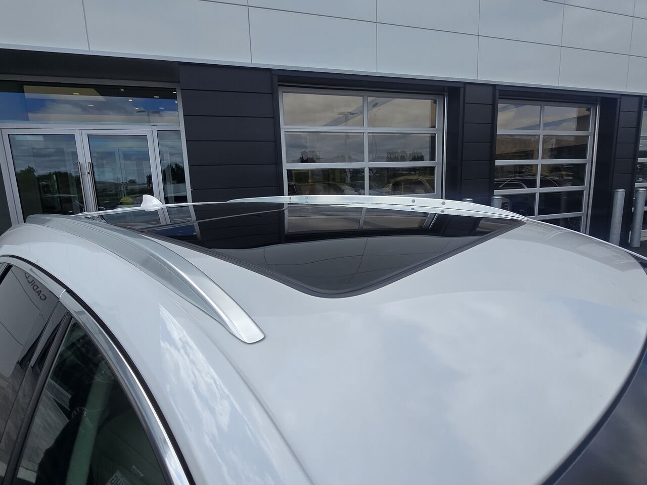 2024 Cadillac XT5 PREMIUM LUXURY AWD FINANCEMENT À PARTIR 3.99% White Laval - photo #8