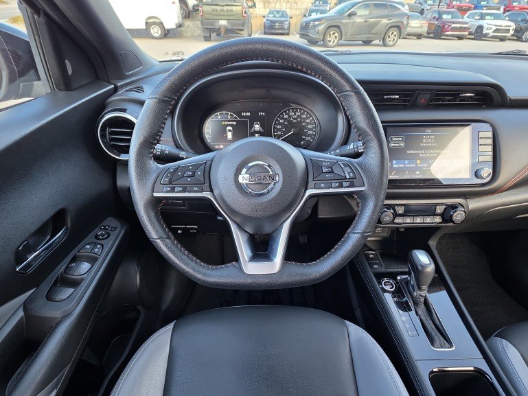 Nissan Kicks SR 2021 Gris Mont-Laurier - photo #19