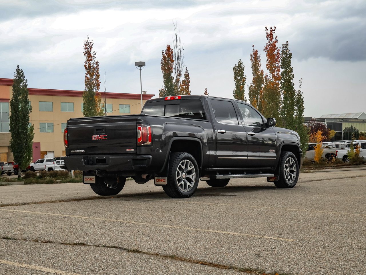 2016 GMC Sierra 1500 4WD Crew Cab 143.5 SLT Black Sherwood Park - photo #7