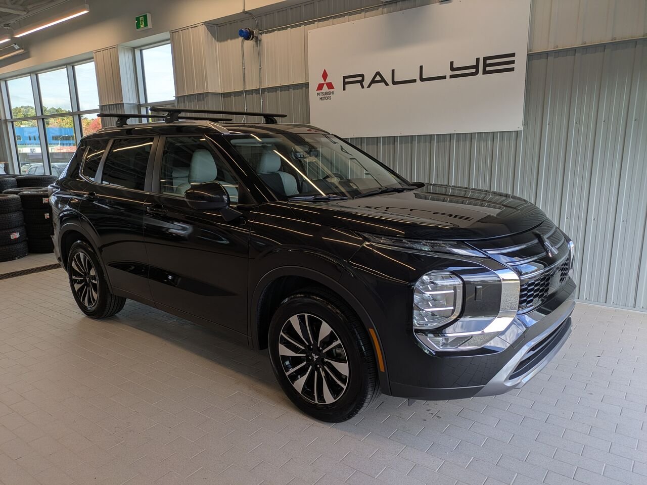 2025 Mitsubishi Outlander Black Gatineau - photo #0
