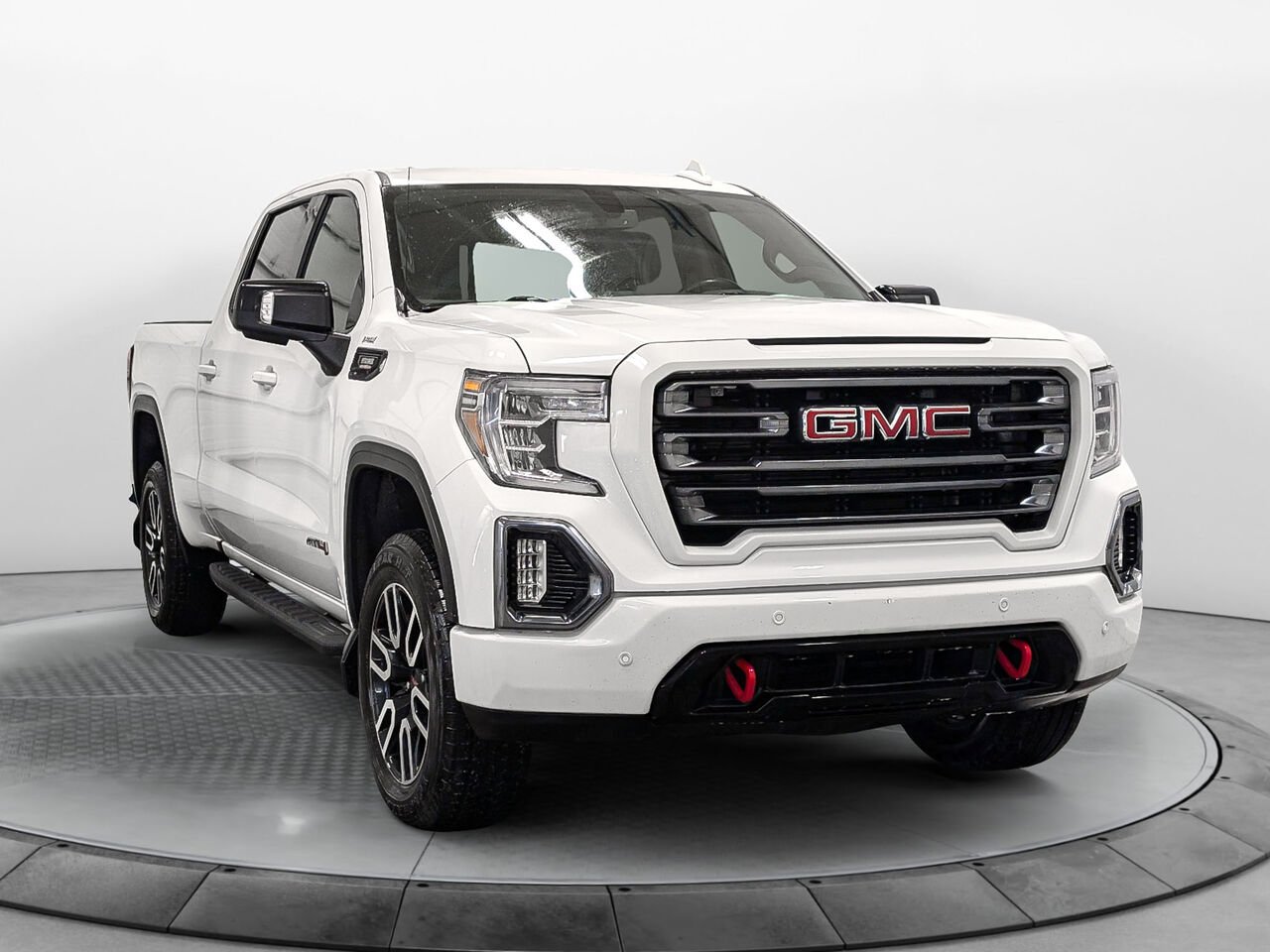 GMC SIERRA 4WD STANDARD BED CREW CAB AT4 Moteur 3.0l Diesel 2022 Blanc Sherbrooke - photo #1