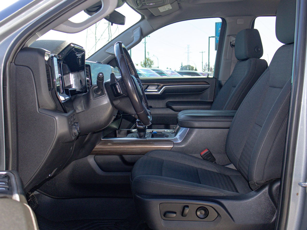 2023 Chevrolet Silverado 1500 4WD Crew Cab 147 LT Trail Boss Grey Sherwood Park - photo #16