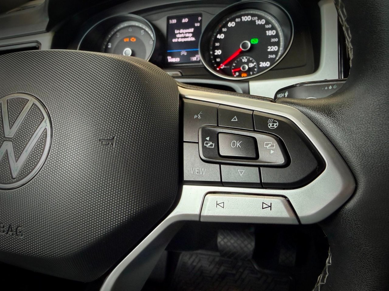 2021 Volkswagen Atlas Cross Sport Red Notre-Dame-des-Prairies - photo #26
