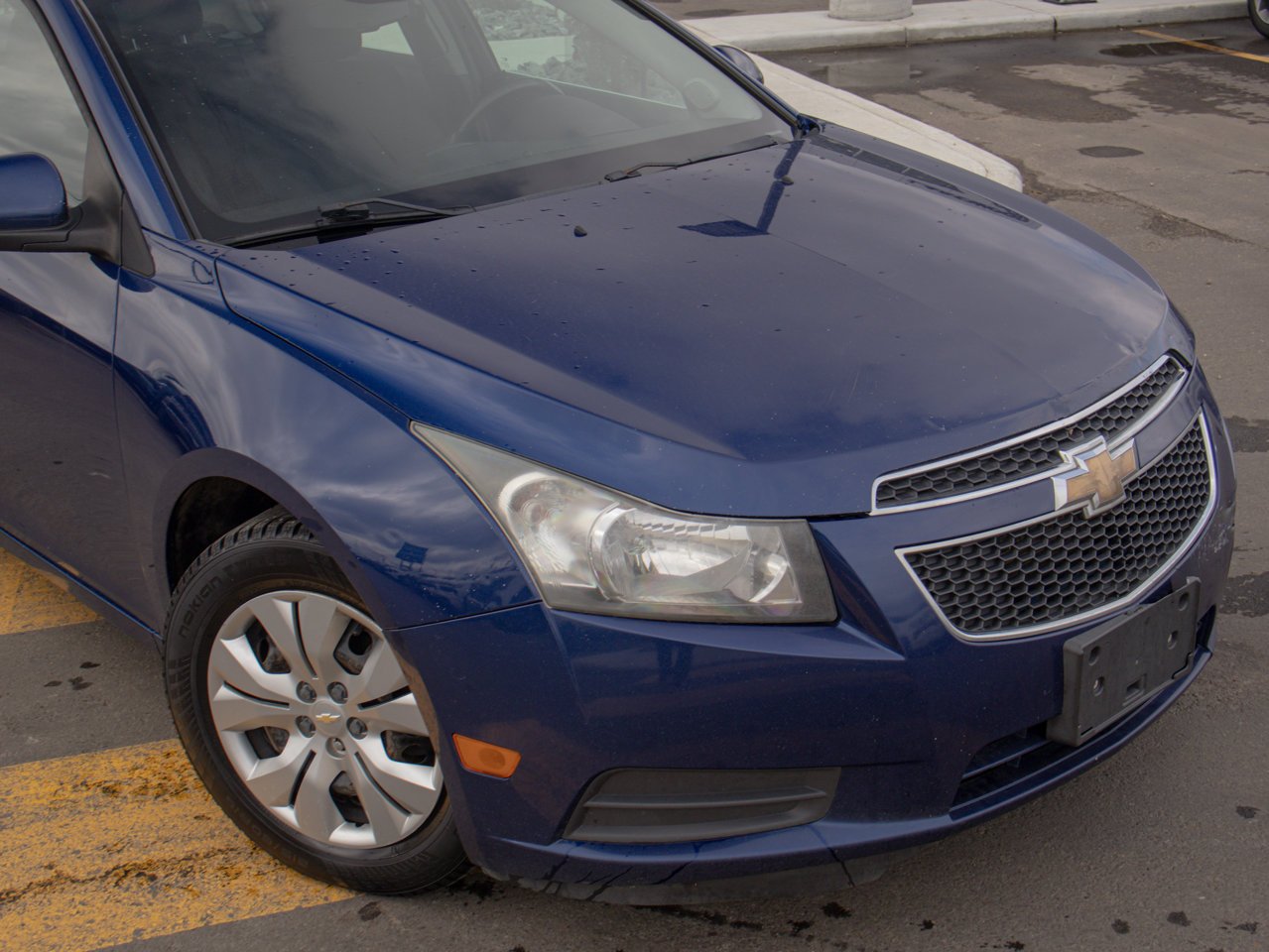2012 Chevrolet Cruze 4dr Sdn LT Turbo w/1SA Blue Sherwood Park - photo #14