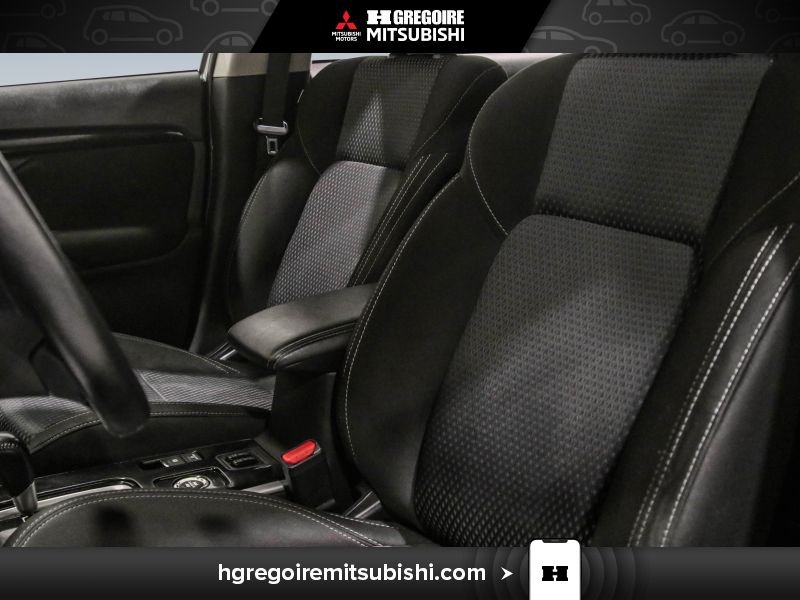 2020 Mitsubishi Outlander Grey Saint-Eustache - photo #14