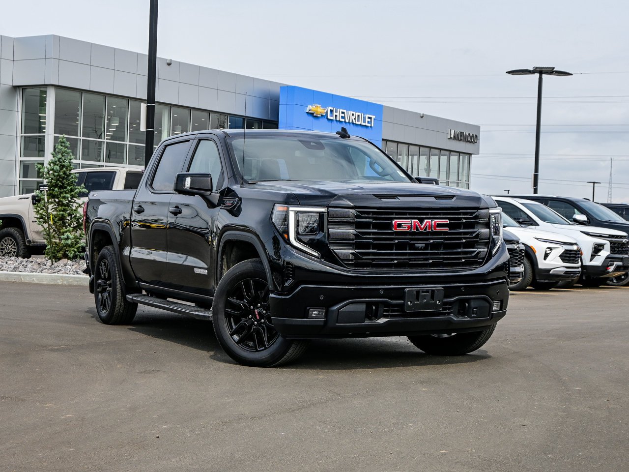 2024 GMC Sierra 1500 4WD Crew Cab 147 Elevation Black Sherwood Park - photo #1