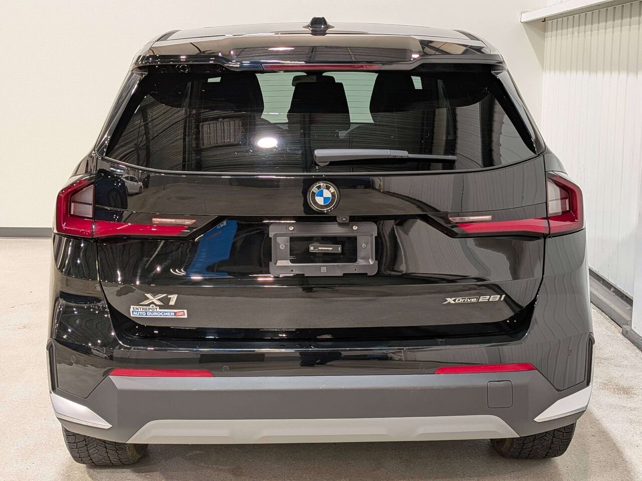 2024 BMW X1 xDrive28i Sports Activity Vehicle Black Val-David - photo #5