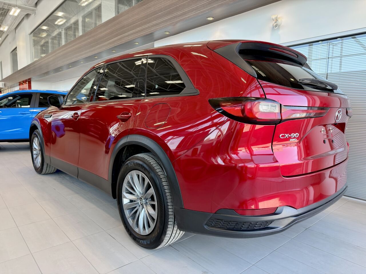 2024 Mazda CX-90 hybride léger Red Notre-Dame-des-Prairies - photo #8