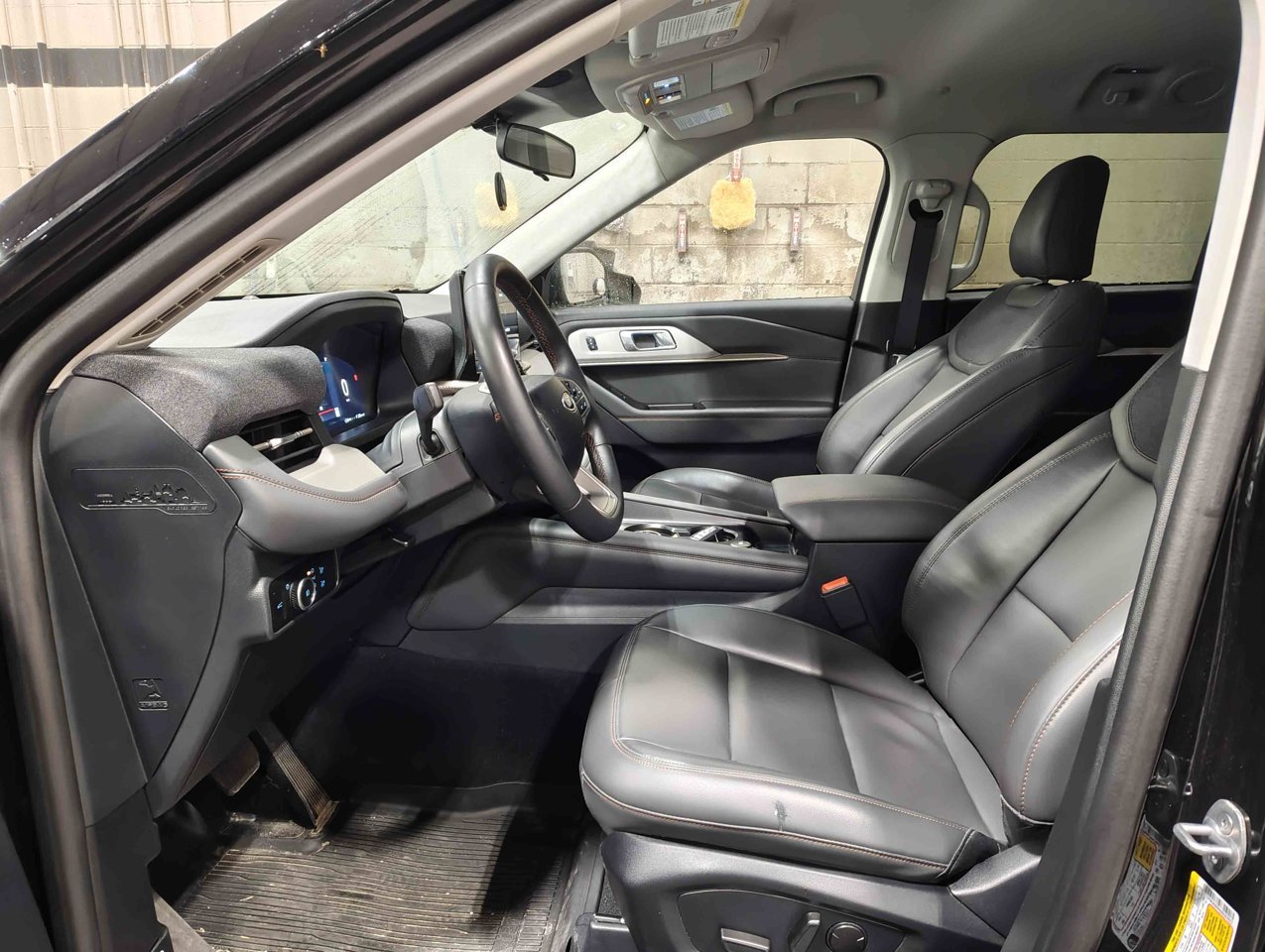 2025 Ford Explorer Active 4WD Black Sherwood Park - photo #7